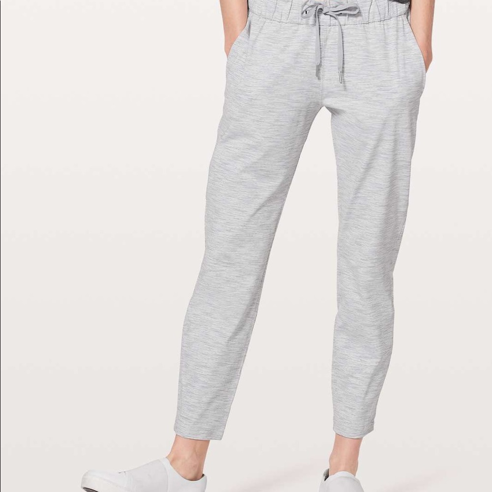 PRICE FIRM READ lululemon on the fly pant 2